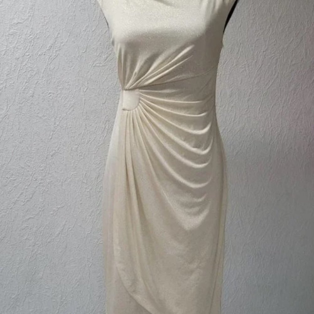 Size 4P: NWOT Connected Creamy White with Gold Sparkles Sleeveless Dress
